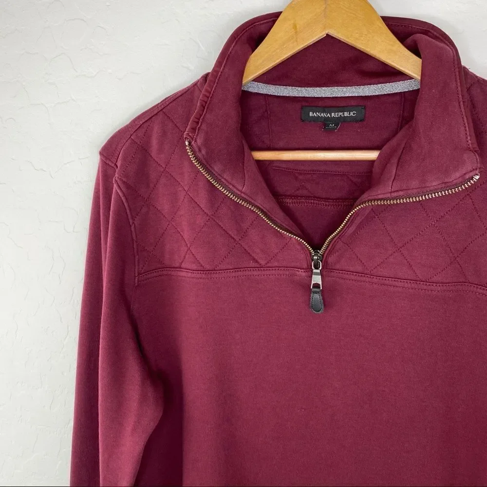 Banana Republic Maroon 1/4 zip quilted sweatshirt size medium